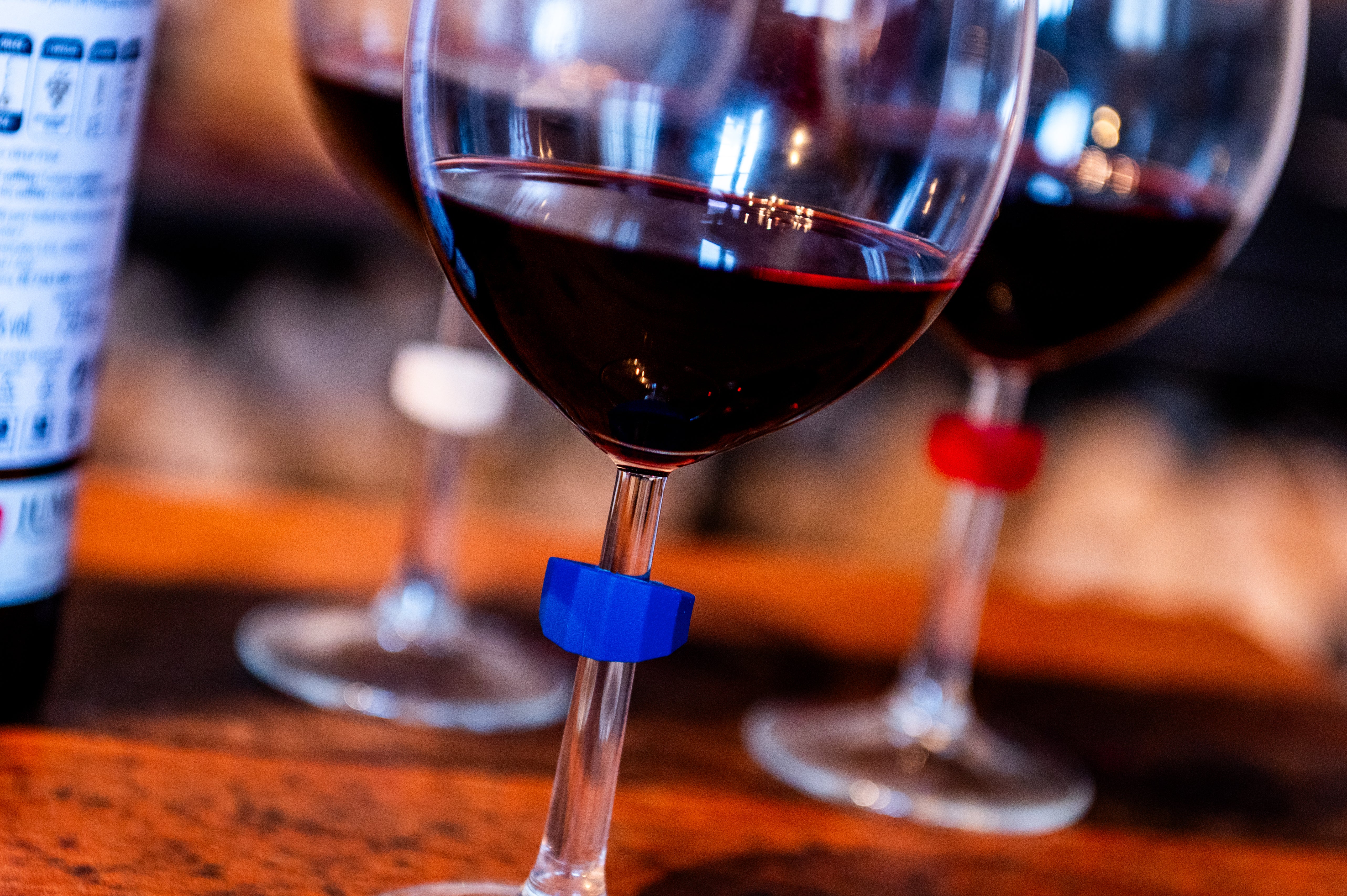 Tapón para botella con marcacopas