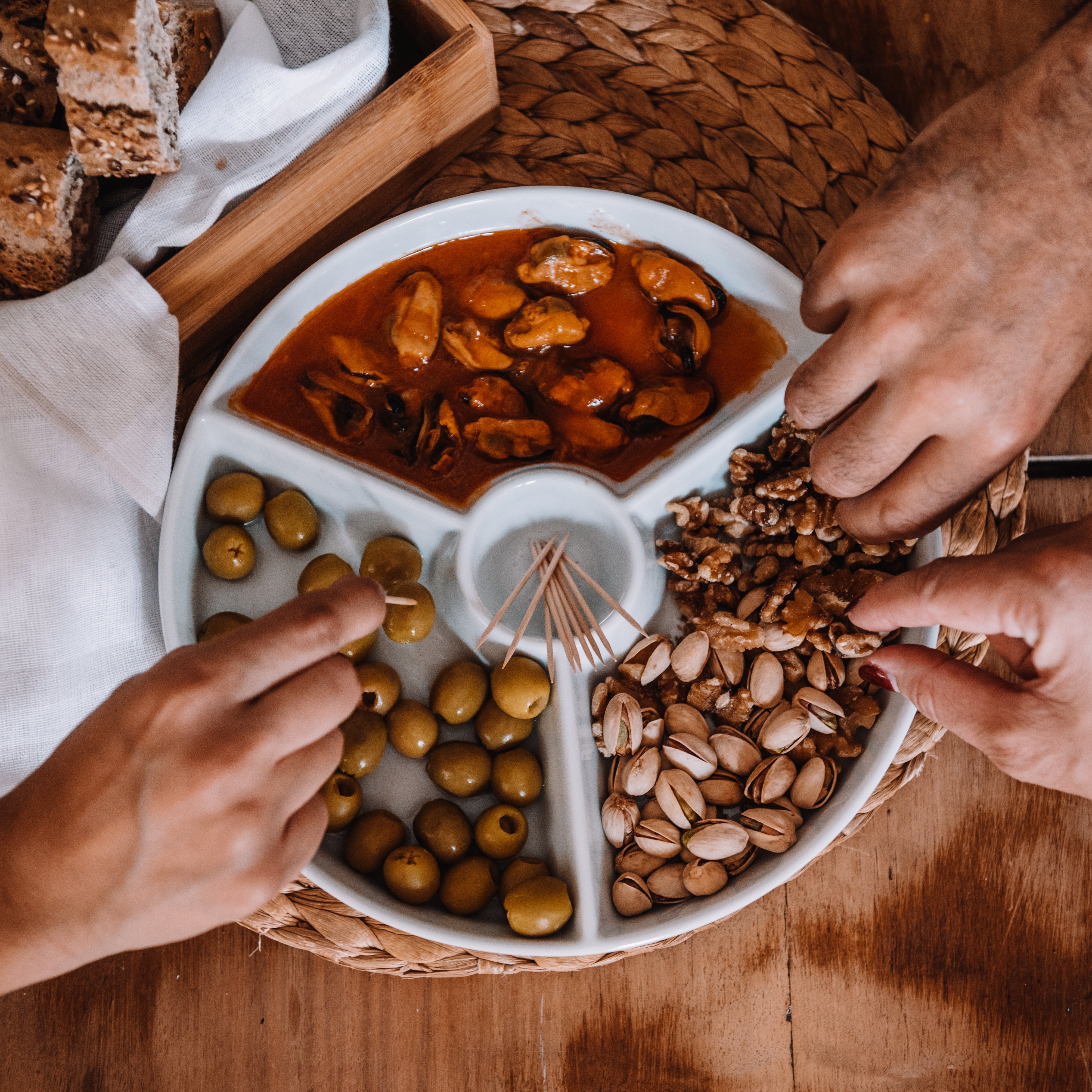 Plato para Snacks de Porcelana Redondo 18.5 cm,25.5 cm