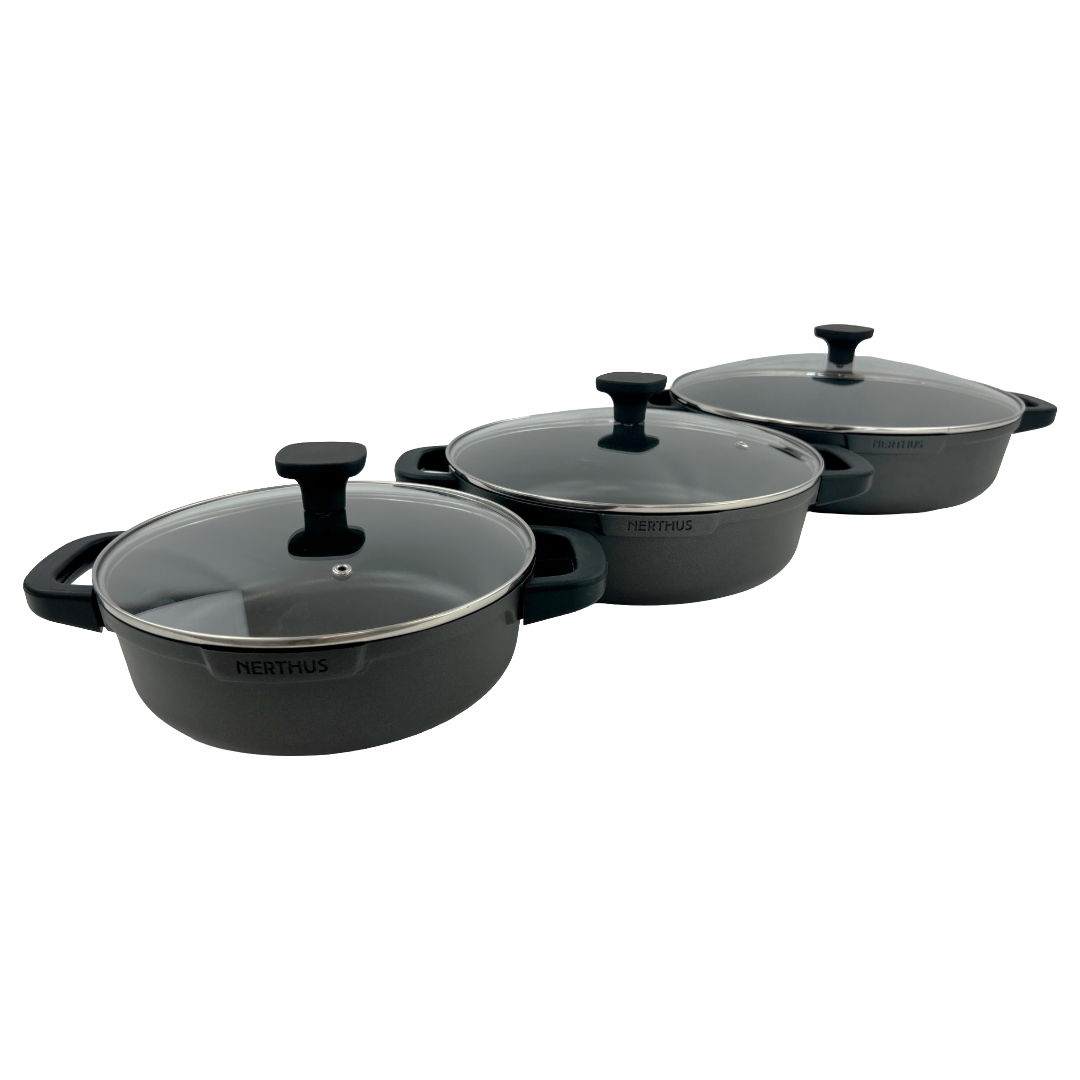 Cacerola Baja de Aluminio Fundido con Tapa de Cristal – Antiadherente Quantanium