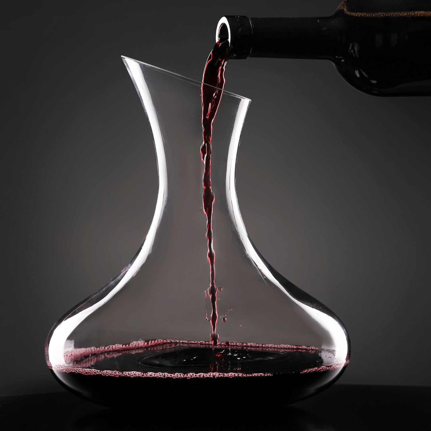 ¿Por Qué Usar un Decantador de Vino?