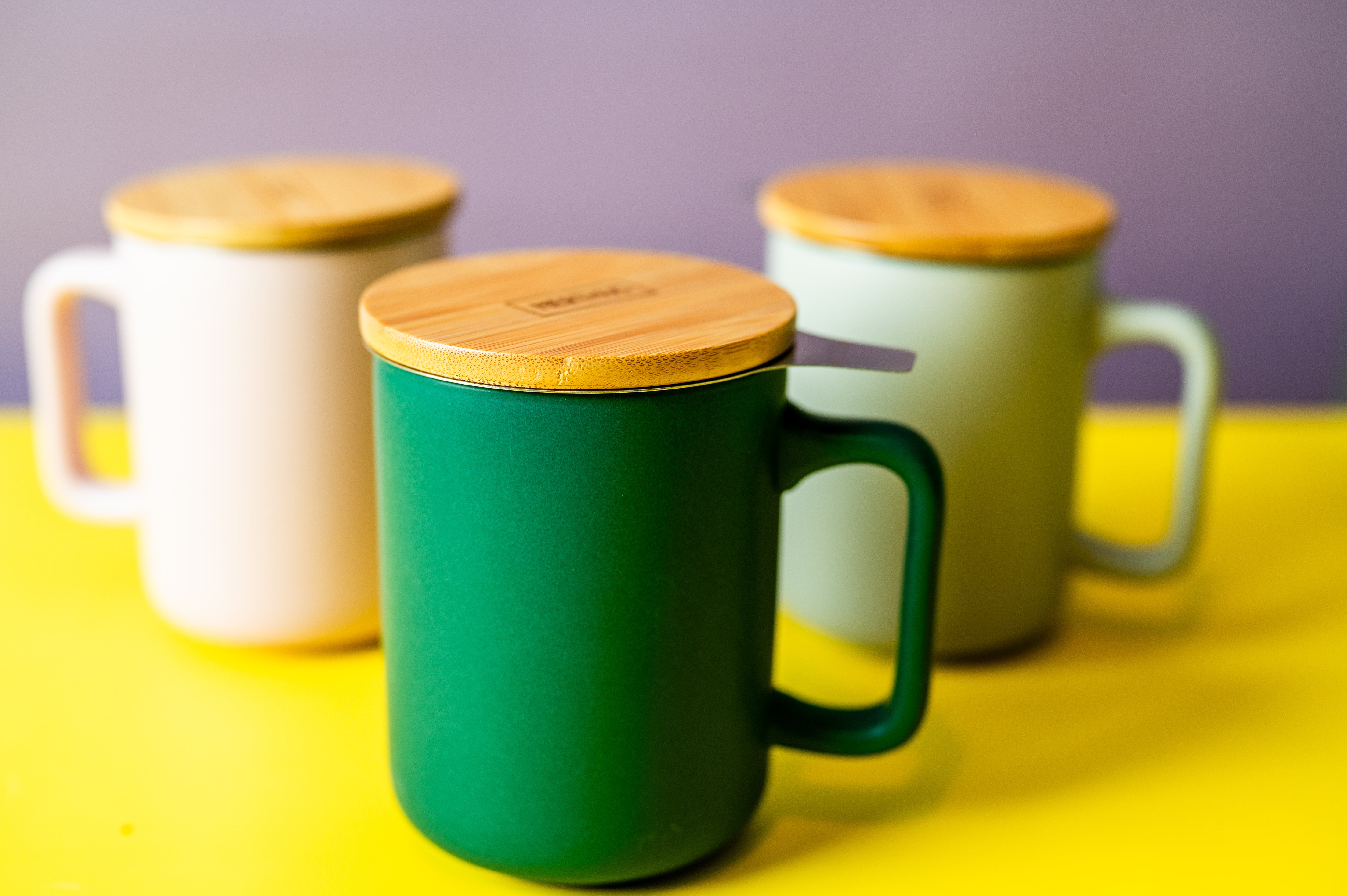 Taza de Té Cerámica con Filtro Infusor Inox y Tapa de Bambú