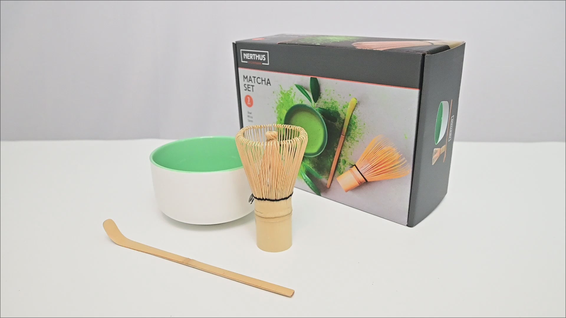 Carregar vídeo: Set de Té Matcha 3 Piezas – Bol Cerámico, Batidor de Bambú 72 Varillas y Cucharilla
